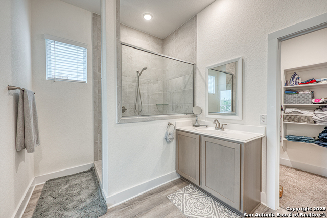 Image 24 of 49 For 216 Buttercup Alley