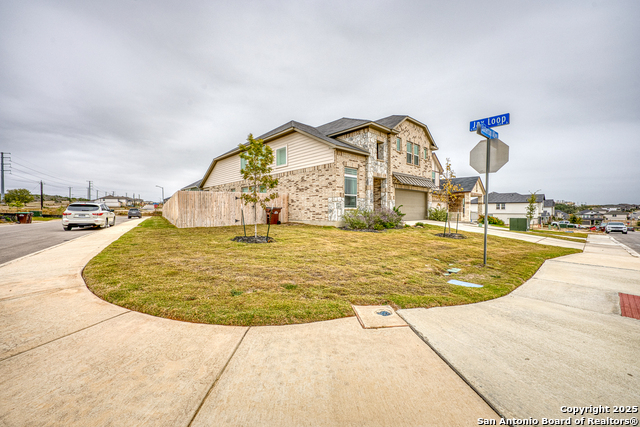 Image 3 of 49 For 216 Buttercup Alley