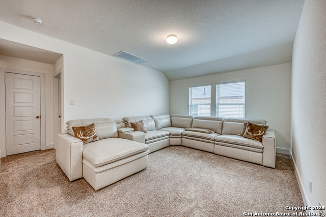 Image 31 of 49 For 216 Buttercup Alley