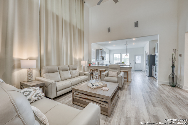 Image 8 of 49 For 216 Buttercup Alley