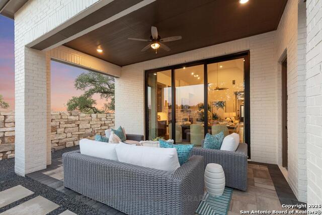 Image 18 of 41 For 443 Cleveland Way