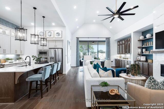 Image 4 of 41 For 443 Cleveland Way