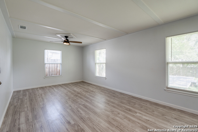 Image 13 of 25 For 326 Sublett  