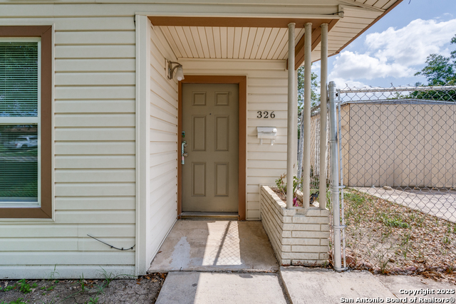 Image 5 of 25 For 326 Sublett  