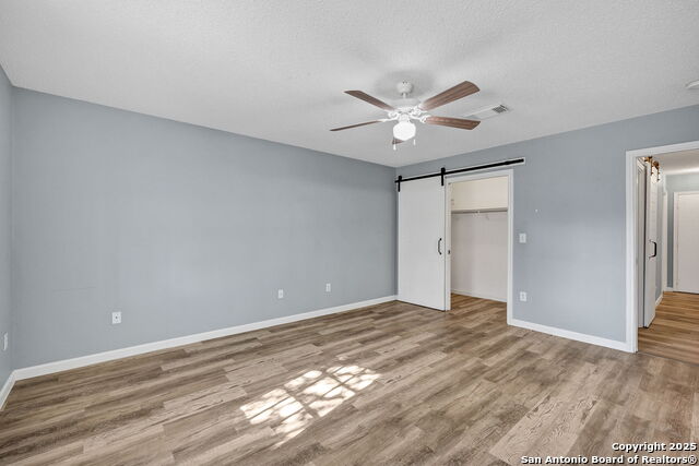 Listing photo id 17 for 7362 Rustling Brook