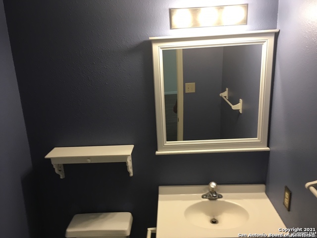 Image 6 of 17 For 6310 Regency Crest