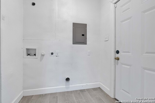 Listing photo id 7 for 438 Vanderbilt