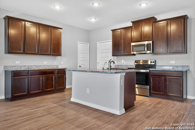 Image 10 of 43 For 7811 Champion Creek