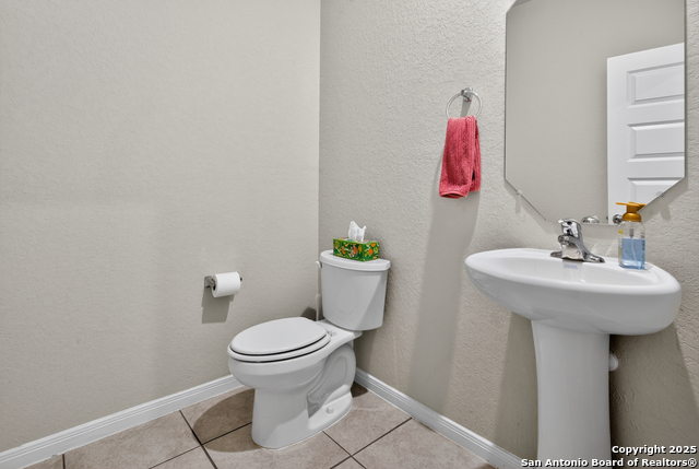 Image 18 of 43 For 7811 Champion Creek