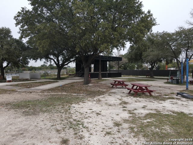 Image 17 of 33 For 1600 General Mcmullen S