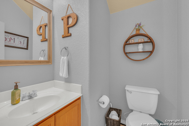 Image 19 of 40 For 1933 Spotted Owl