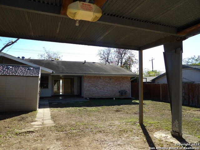 Image 10 of 21 For 5637 Walzem  