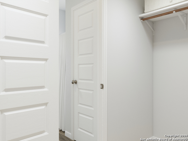 Image 18 of 35 For 8538 Catnip Pass