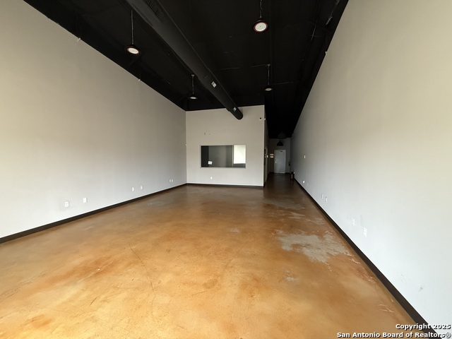 Listing photo id 1 for 1415 Walnut E 200