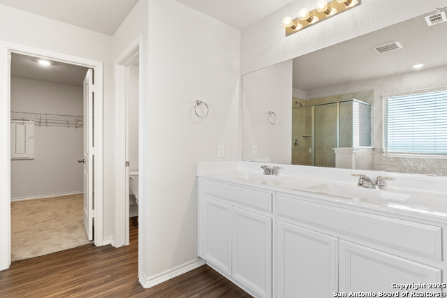 Image 17 of 25 For 6822 Titan Park