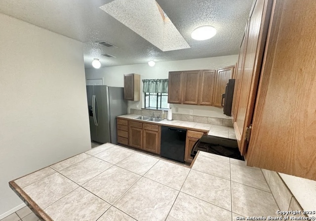 Image 4 of 23 For 1291 Edgewater