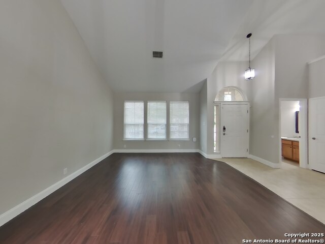 Image 18 of 21 For 213 Ridge