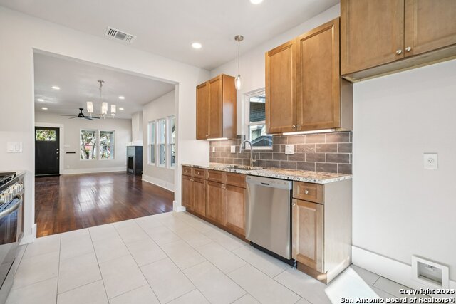 Image 10 of 32 For 524 Hunstock