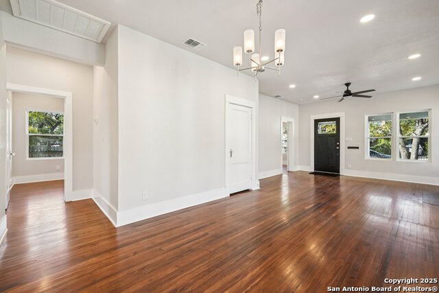 Image 13 of 32 For 524 Hunstock