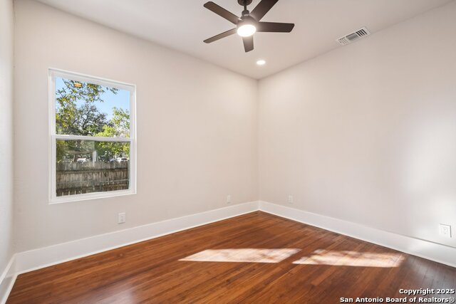 Image 21 of 32 For 524 Hunstock