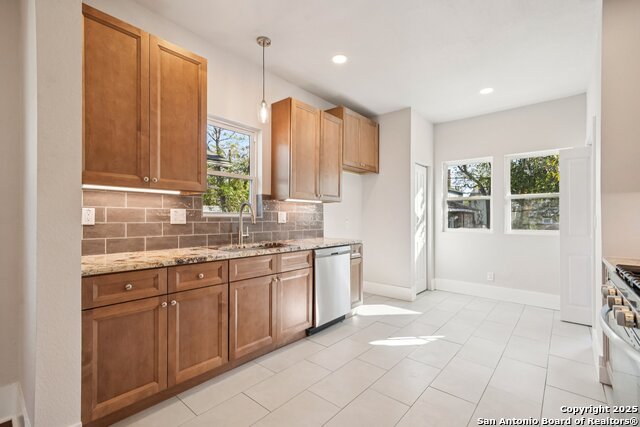 Image 8 of 32 For 524 Hunstock