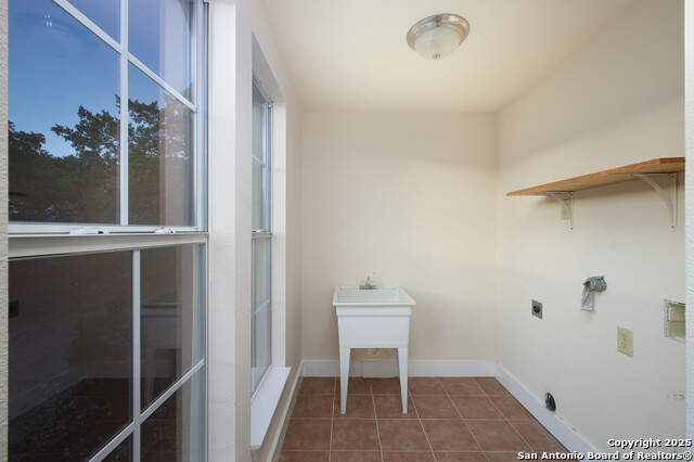 Image 15 of 27 For 282 Hill Top Ln