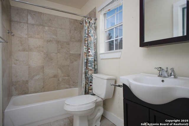 Image 16 of 27 For 282 Hill Top Ln