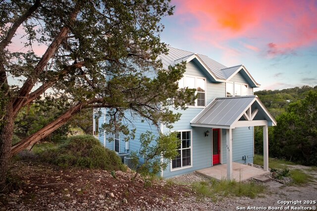 Image 4 of 27 For 282 Hill Top Ln