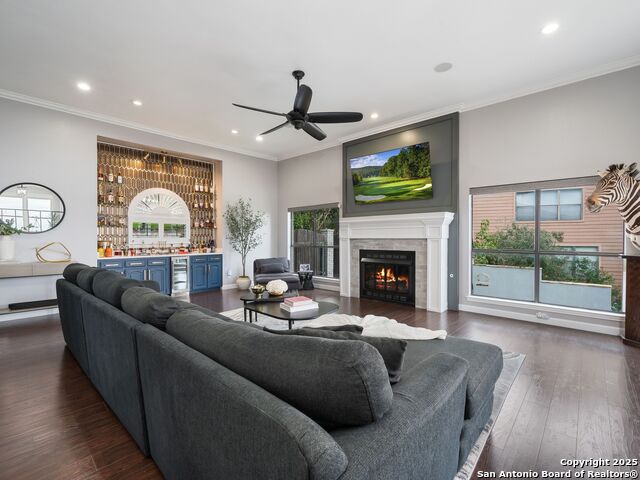 Image 7 of 47 For 6643 Wagner Way