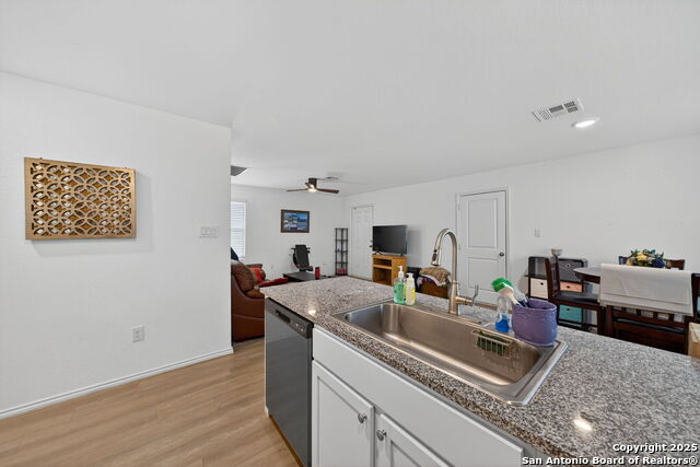 Image 14 of 25 For 13711 Haystack Rdg