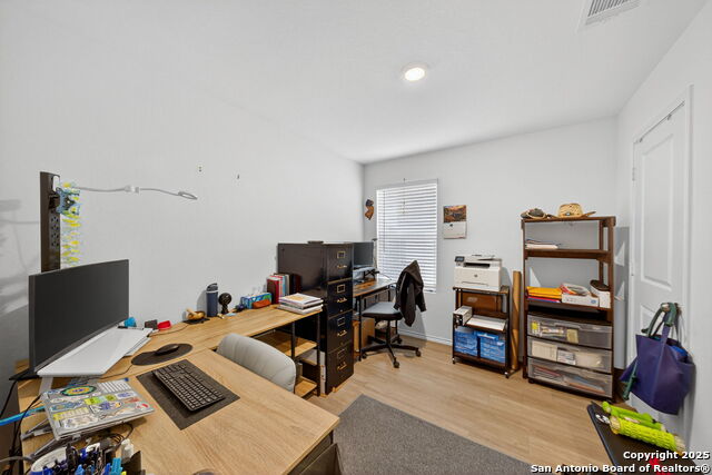 Image 20 of 25 For 13711 Haystack Rdg