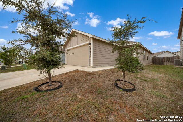 Image 3 of 25 For 13711 Haystack Rdg