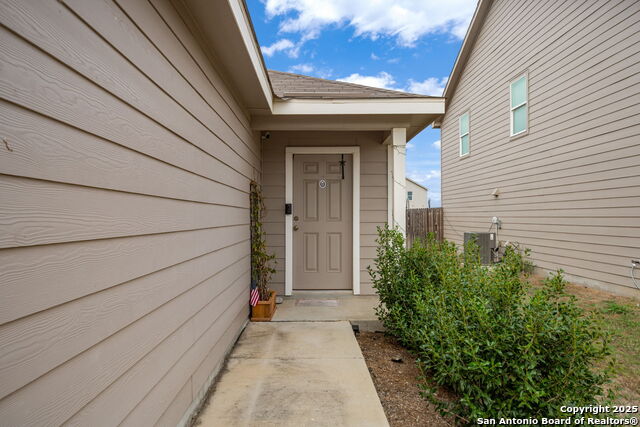 Image 5 of 25 For 13711 Haystack Rdg