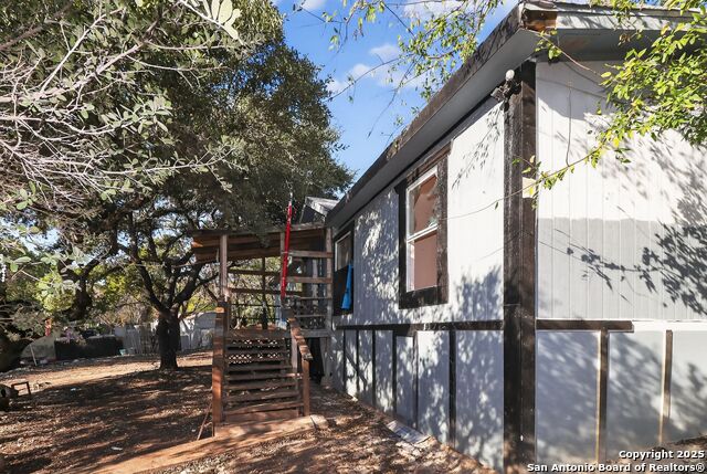 Image 27 of 30 For 833 High Dr  