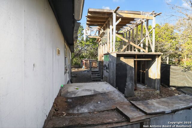 Image 29 of 30 For 833 High Dr  