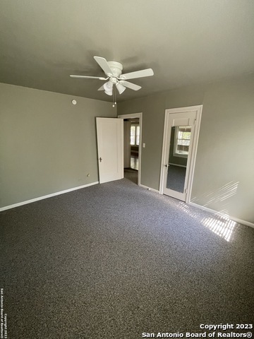 Image 26 of 39 For 935 Allen Ave