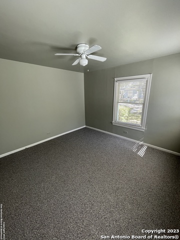 Image 29 of 39 For 935 Allen Ave