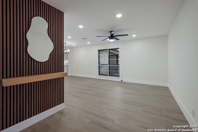 Image 10 of 36 For 6006 Forest Ledge