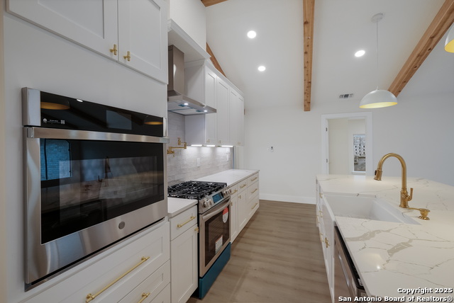 Image 19 of 36 For 6006 Forest Ledge