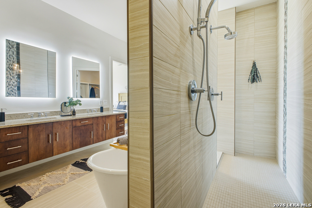 Image 21 of 36 For 1136 Quincy E 1136