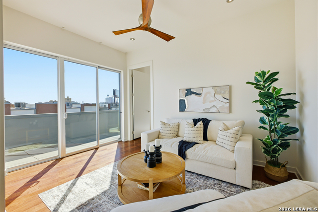 Image 33 of 36 For 1136 Quincy E 1136