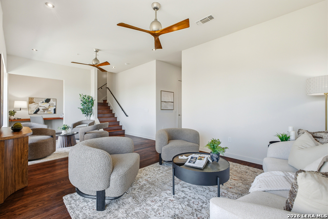 Image 36 of 36 For 1136 Quincy E 1136