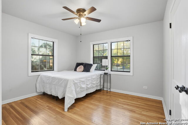 Image 13 of 21 For 402 Mockingbird