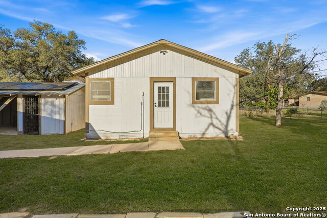 Image 17 of 21 For 402 Mockingbird