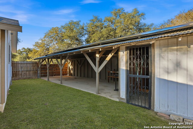 Image 18 of 21 For 402 Mockingbird