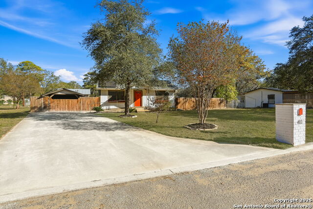 Image 2 of 21 For 402 Mockingbird