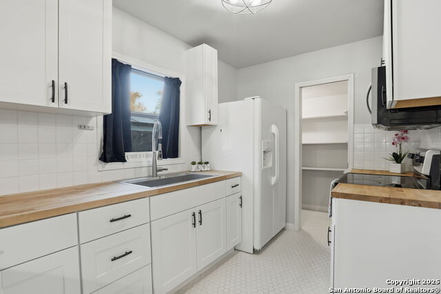 Image 9 of 21 For 402 Mockingbird