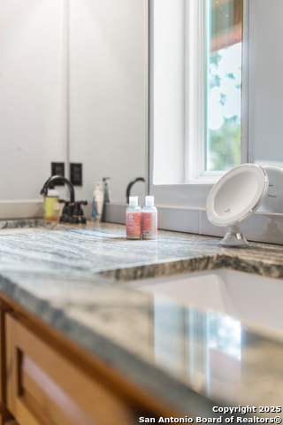 Image 38 of 45 For 1110 Grandview