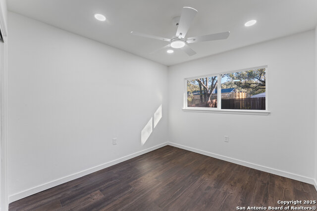 Image 28 of 37 For 5914 Brambletree