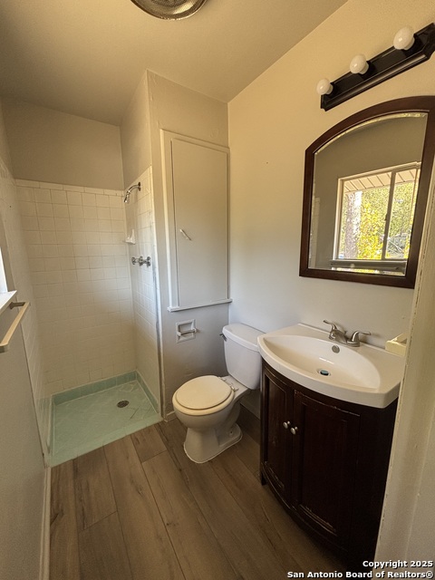 Image 11 of 14 For 4215 Renault